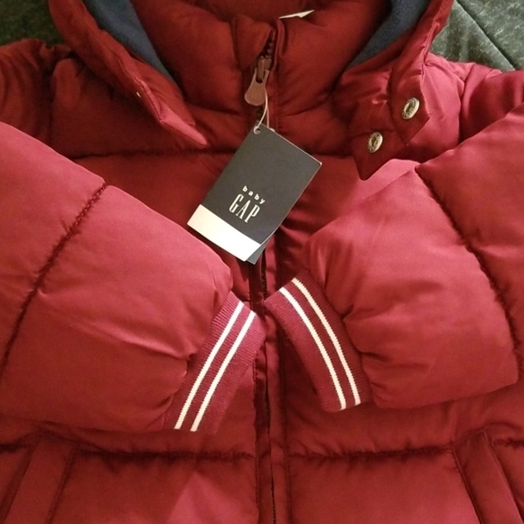 NEW!!! BABY GAP PUFFER COAT!!! - Picture 2 of 6